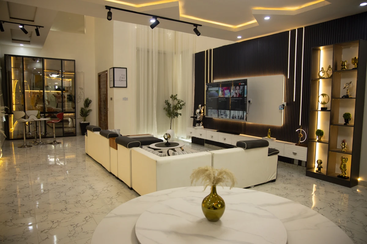 Image of MA Luxury Home property